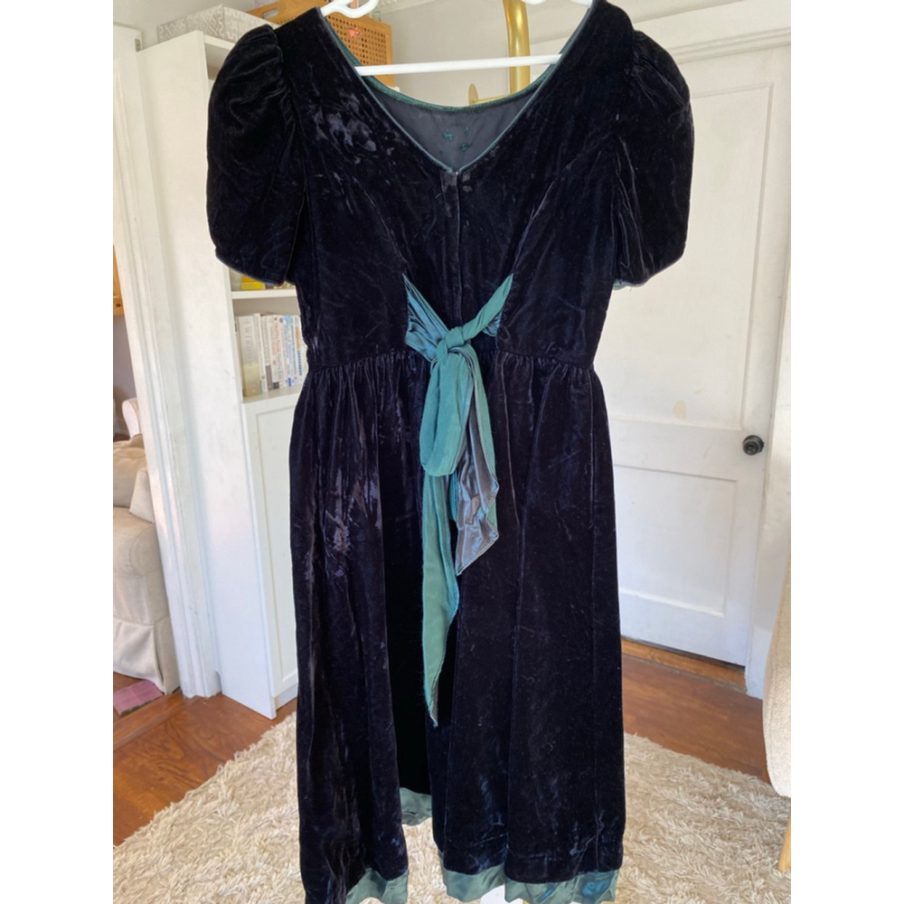 Y O U Babes Vintage Velvet Dress Girls Castlecore Formal Winter Wedding Heirloom - Picture 3 of 9